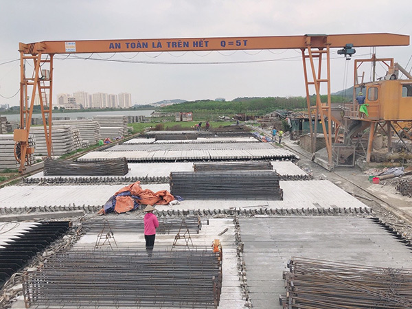Hình ảnh xưởng đúc cọc bê tông thăng long
